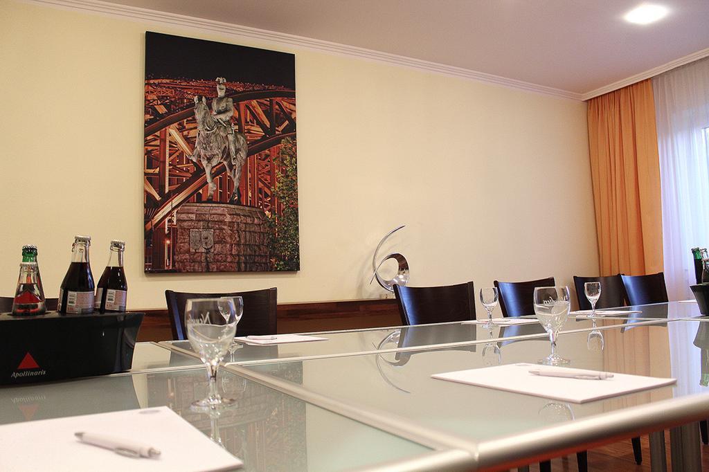 Hotel Alexander Koln Фрехен Екстериор снимка